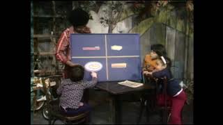 Classic Sesame Street - Susan Sings Three Of These Things Brushes 1971