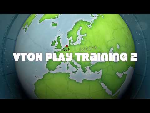 Jens Schraven (FC Groningen JO17-1) en Wander Balkema (Trainer vv TLC 1) doen voor!