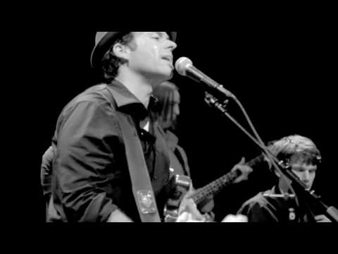 Mike Mangione & The Union -Somewhere Between
