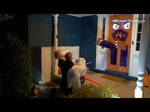 Iowa man creates monster door decoration that comes to life for Halloween