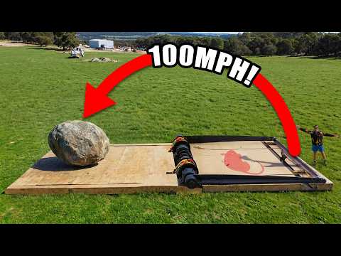Giant 100mph RAZOR BLADE Vs Boat