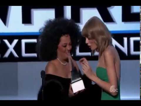 Diana Ross announces Taylor Swift wins Ecellence Award AMA