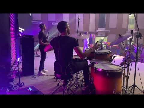 Junior Unwrapped | Pedro Collins | Olharei pro alto !