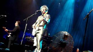 Squeeze with Strings - What the Butler Saw at the RAH 22 March 2011