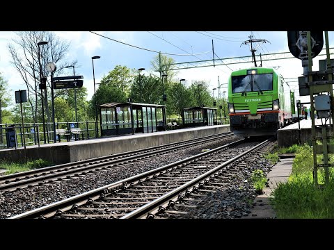 FlixTrain between Göteborg and Stockholm arrived and departed from Partille Station on 22-May-2021