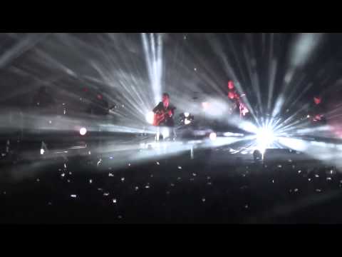 Arctic Monkeys - All My Loving (Beatles cover) live @ Madison Square Garden / New York NY