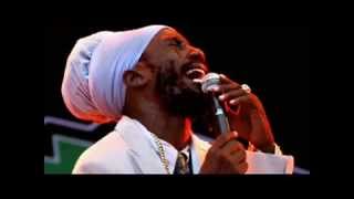 Sizzla -  Can&#39;t touch mi turf