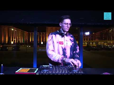 The Blue Oyster: ABER / 4.03 / 18 - 19