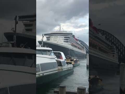 Thumbnail for Queen Mary 2 in Sydney Harbour [12/3/23] 🛳