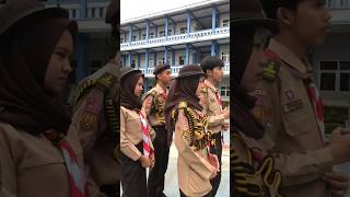 Download lagu koo kalian yang senyum² sendiri😂 #sekolahku #masasekolah #smk mp3 Download lagu koo kalian yang senyum² sendiri😂 #sekolahku #masasekolah #smk mp3