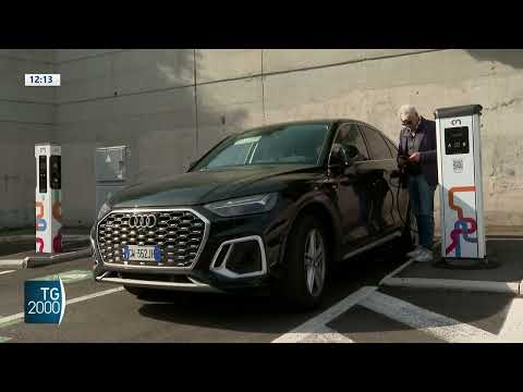 Auto, crollo del mercato. Profondo rosso Stellantis