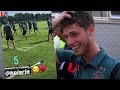 Pierie Lacht om Panna's op Ajax-Training: 'De Groep Vangt Me Goed Op, Dan Hoort Dit Erbij'