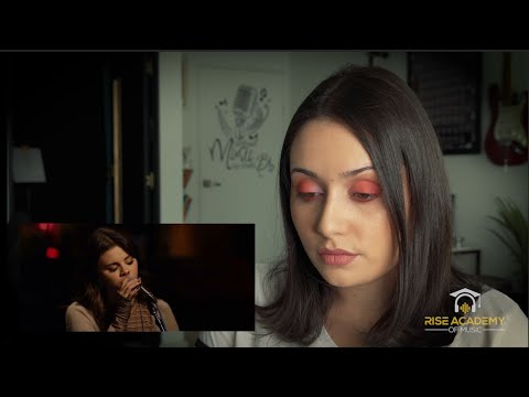 Vocal Coach Reacts to Selena Gomez singing RARE Live