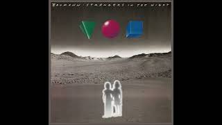 Baumann - Strangers In The Night (08/10) - B3: Glass House