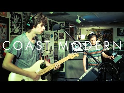 Coast Modern - "Guru" (Live on Radio K)