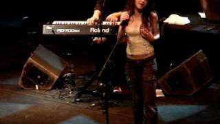 Carmen Paris - Distancia Espeluznante