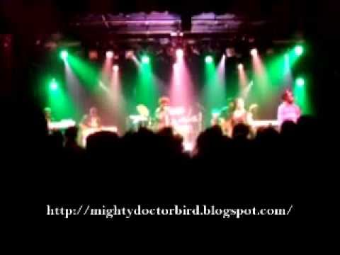 BLACK UHURU - push push + Sinsemilla @ SANNOIS 2007