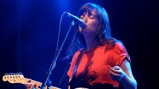 Courtney Barnett - Pedestrian At Best [Live at Laneway Festival, Melbourne - 07-02-2015]