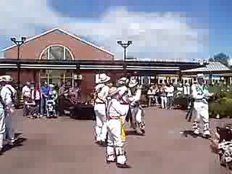 WINSTER  MORRIS DANCERS  2