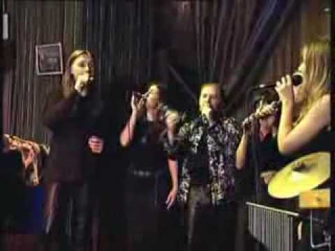 MAGIC MOMENT BOSSA- 2001/ ACAPELLA EXPRESSS