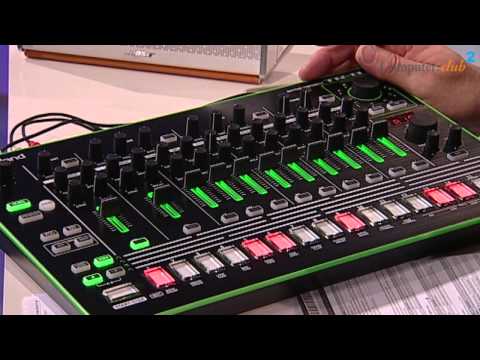 Roland TR-8 Drum und Musik Computer