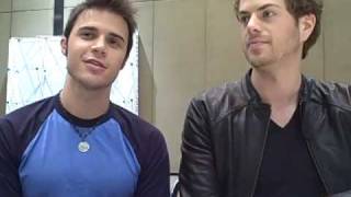 Kris Allen and Scott MacIntyre before the Tacoma show