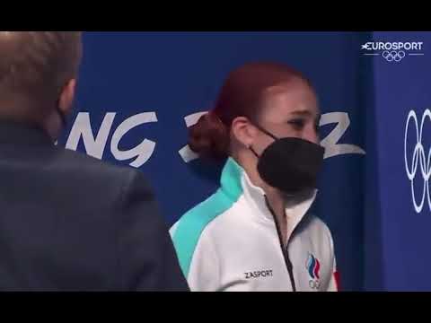 Alexandra Trusova starts crying after not winning gold medal at the 2022 Olympics in Beijing