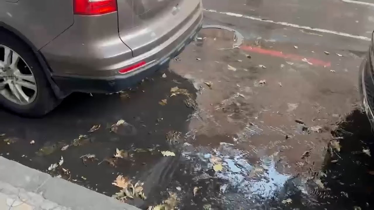 Սարյան փողոցը՝ գարշահոտության մեջ. կոյուղաջուր է հոսում