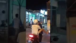 Download lagu STORY WA BUAT NYINDIR TEMAN 30 DETIK #shorts #story mp3 Download lagu STORY WA BUAT NYINDIR TEMAN 30 DETIK #shorts #story mp3