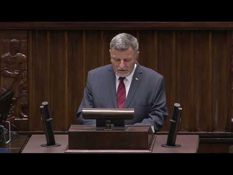 Andrzej Kryj przedstawia sprawozdanie o zmianach w Karcie Nauczyciela