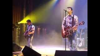 Bliss 66 - Crazy World