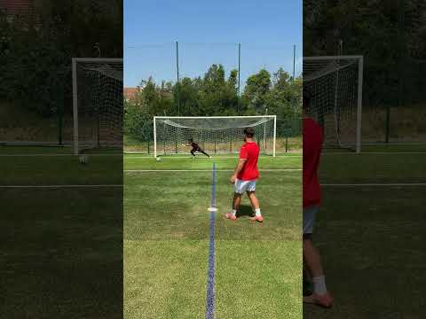 Art of goalkeeping 🧤 #football #foryou #goalkeeper #pourtoi