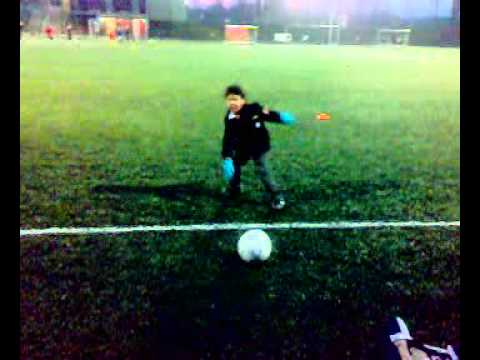 17-02-2011 wassim F3 bsv limburgia deel 1