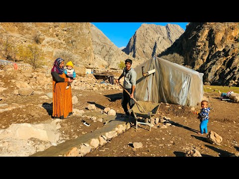 Nomadic Life in the Mountains | Starting a Hut & Cooking Rice and Meat With Mahmoud and Azam