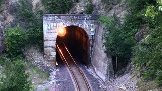 preview picture of video 'BNSF 5339 at Tunnel 3.8 (27AUG2013)'