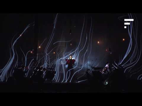 Apparatjik m/Buika og Void