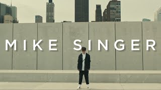 Musik-Video-Miniaturansicht zu Deja Vu Songtext von Mike Singer