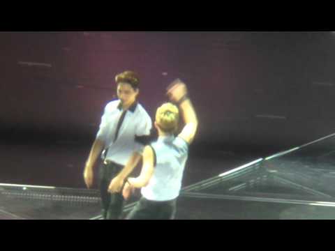 160110 EXOluxion SG - Don't Go (kai focus)