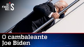 Joe Biden cai três vezes ao subir em avião