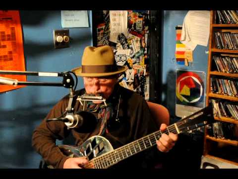 Jim Houston performs 'Baby's a Bad Bit of Business' on Melodies in Mind October 11th 2011.AVI