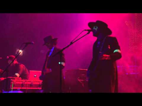 XIXA - CUMBIA DEL PALETERO (LIVE AT THE RIALTO THEATRE) | GLITTERHOUSE RECORDS