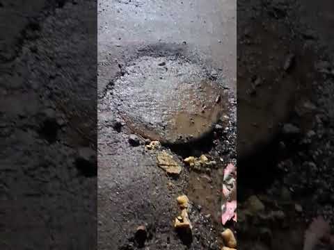 ARMADILHA DA SABESP CONTINUA NO BAIRRO DA SENHORINHAS RELATA MORADORES