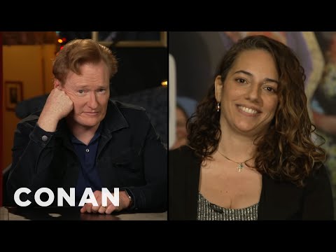 索娜對學生貸款豁免的驚人之舉 - CONAN on TBS (Sona's Surprising Take On Student Loan Forgiveness - CONAN on TBS)