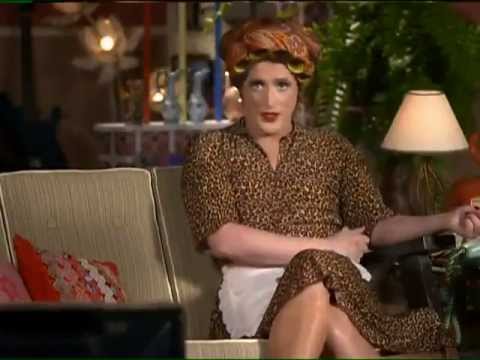 Dona Hermínia fala como seria a mulher ideal