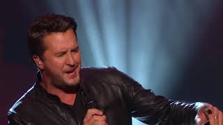 Luke Bryan Performs Lionel Richie Hits at 2017 Kennedy Center Honors