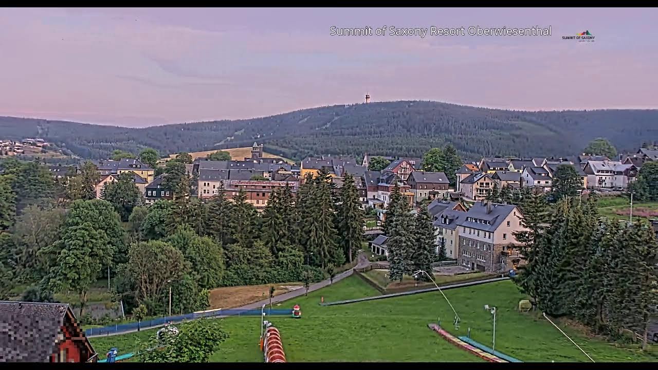 Live webcam view of Oberwiesenthal Village & Keilberg