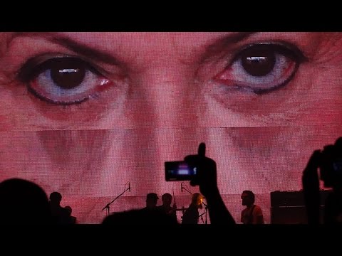 A Culpa É De Quem ? video