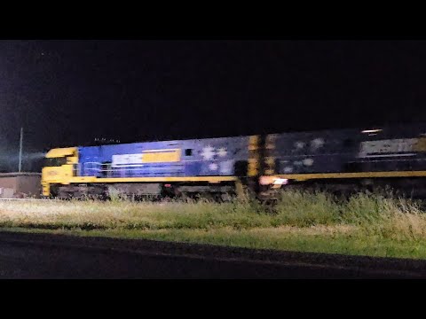 3PM7 PN up "Linfox Express #4" (NR54, NR111), Perth to Melbourne, 2305, 16/10/25,, Murtoa VIC 