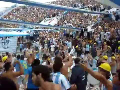 "De Pendejo Te Sigo Junto A Racing Siempre A Todos Lados â™ªâ™«" Barra: La Guardia Imperial &bull; Club: Racing Club