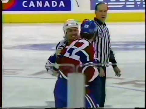 Darcy Tucker vs Bill Lindsay